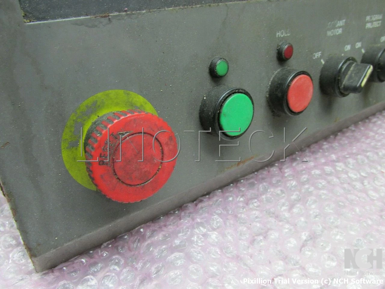 Manutenção de painel de controle A01-TC-321N