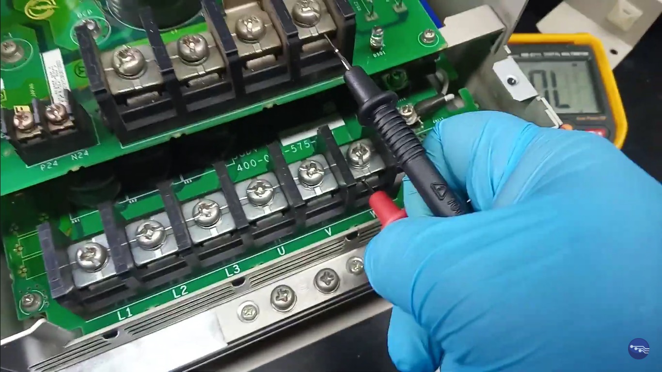 Manutenção de Servo Drive Yaskawa Servopack Como testar saida